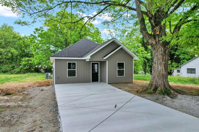 22 Ingleside Avenue, Englewood, TN 37329
