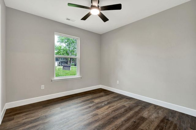 22 Ingleside Avenue, Englewood, TN 37329