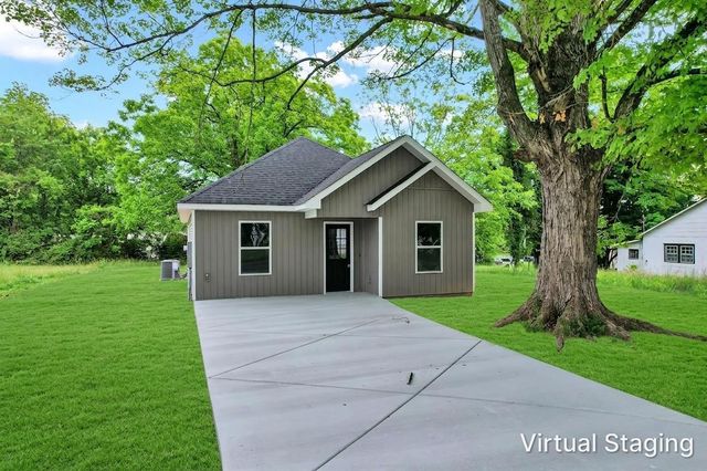 22 Ingleside Avenue, Englewood, TN 37329