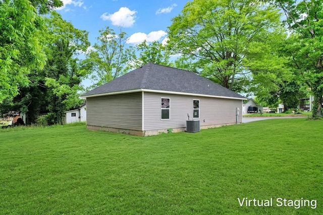 22 Ingleside Avenue, Englewood, TN 37329