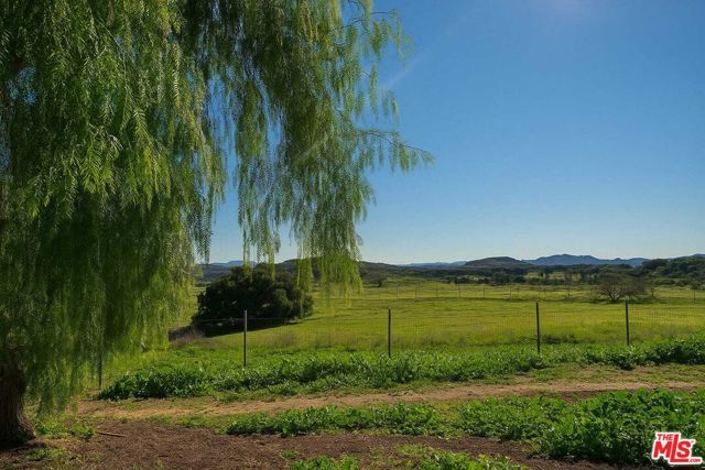 9204 Rowell Avenue, Chatsworth (los Angeles), CA 91311