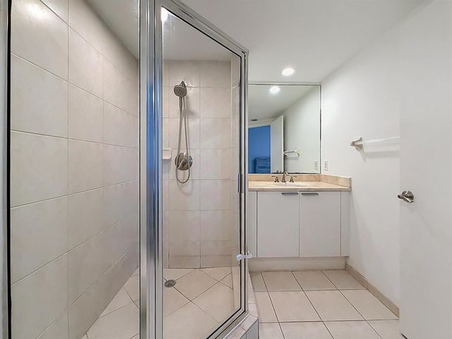 14951 Royal Oaks Lane 505, North Miami, FL 33181