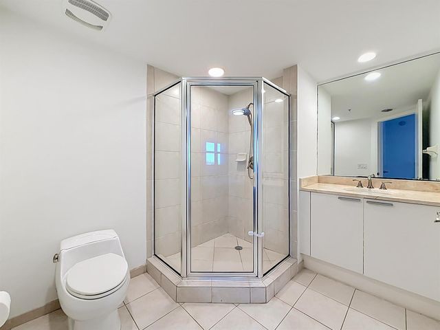 14951 Royal Oaks Lane 505, North Miami, FL 33181