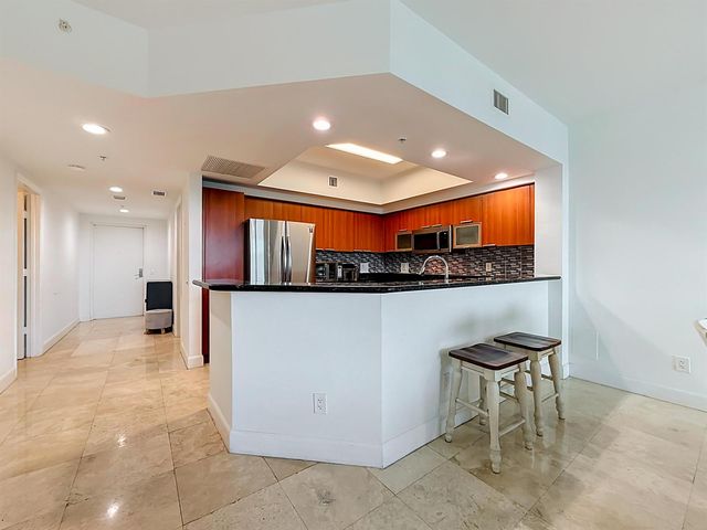 14951 Royal Oaks Lane 505, North Miami, FL 33181