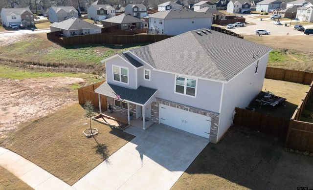 1101 Ripplewood, Chandler, TX 75758