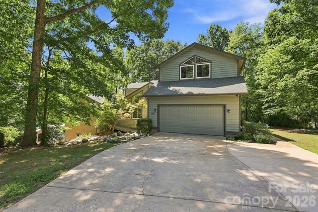 14301 Harbor Estate Road, Charlotte, NC 28278