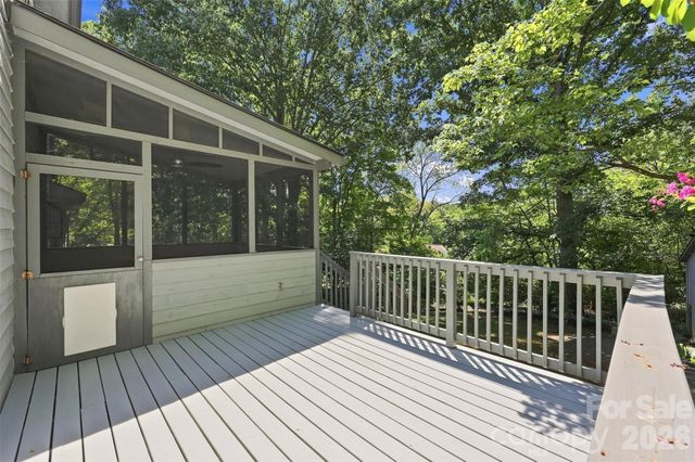 14301 Harbor Estate Road, Charlotte, NC 28278