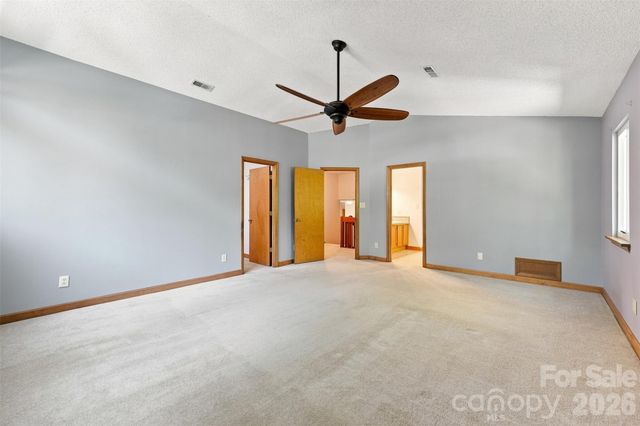 14301 Harbor Estate Road, Charlotte, NC 28278