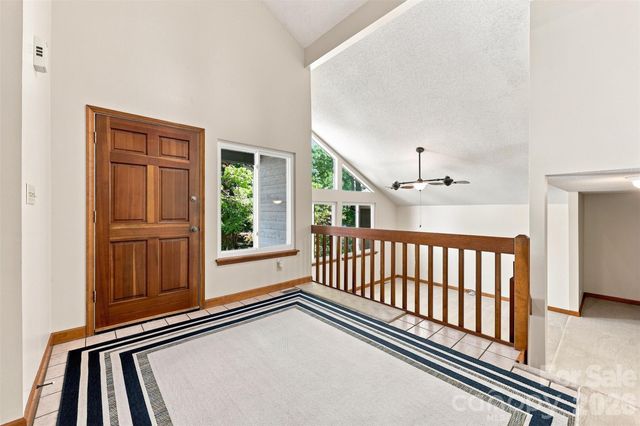 14301 Harbor Estate Road, Charlotte, NC 28278