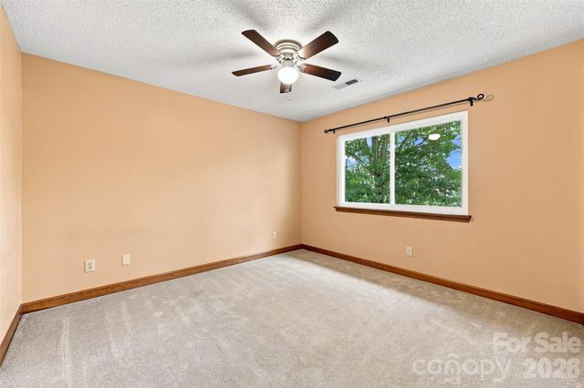 14301 Harbor Estate Road, Charlotte, NC 28278