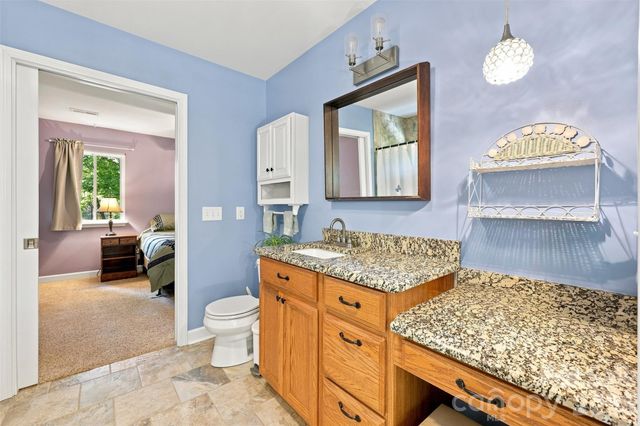 14301 Harbor Estate Road, Charlotte, NC 28278