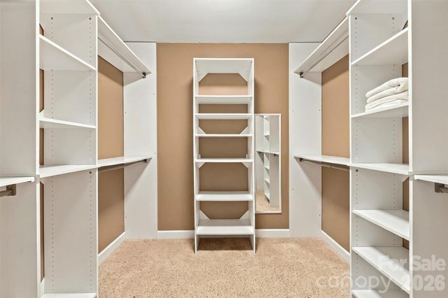 14301 Harbor Estate Road, Charlotte, NC 28278
