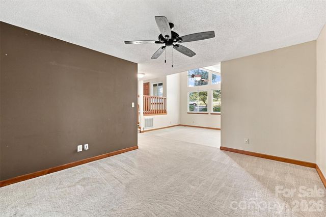 14301 Harbor Estate Road, Charlotte, NC 28278