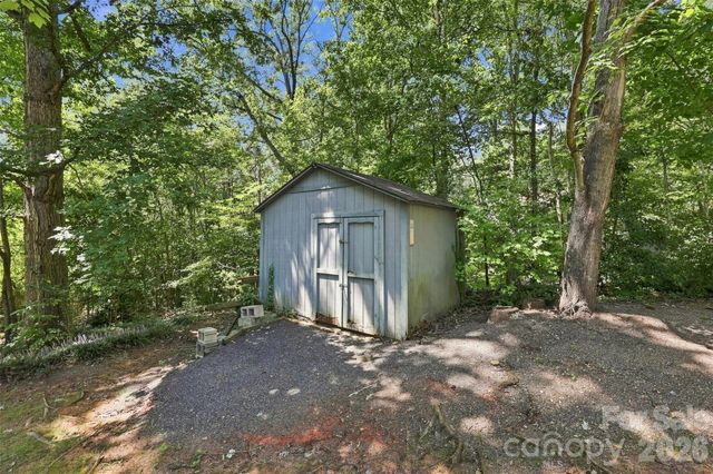 14301 Harbor Estate Road, Charlotte, NC 28278