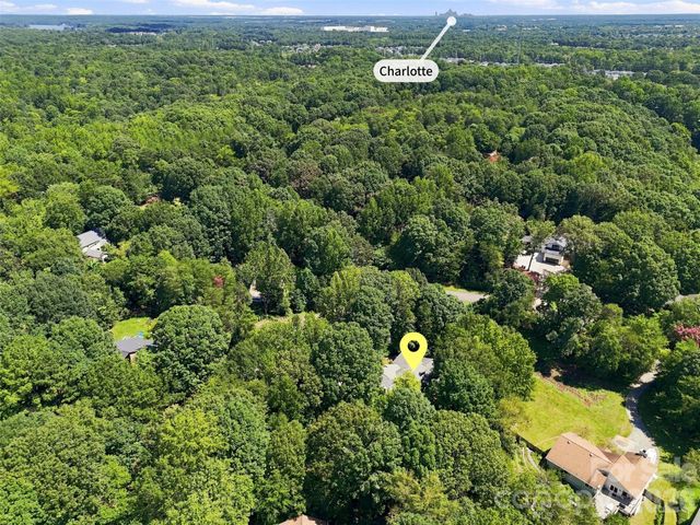 14301 Harbor Estate Road, Charlotte, NC 28278