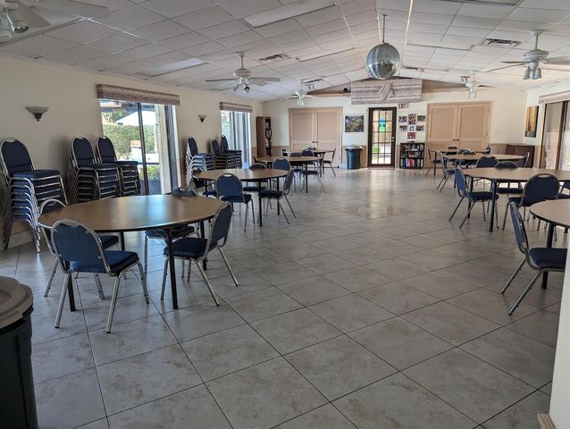702 Sunny Pine Way G1, Greenacres, FL 33415
