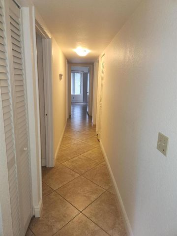 702 Sunny Pine Way G1, Greenacres, FL 33415