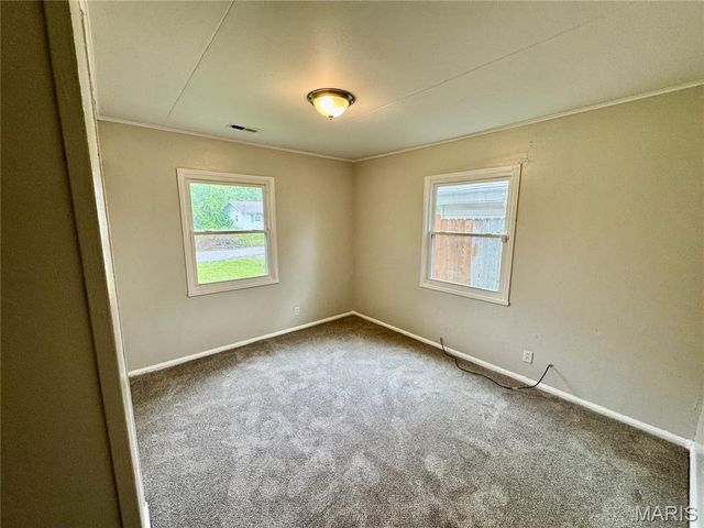 124 Saint James Lane, Cahokia, IL 62206