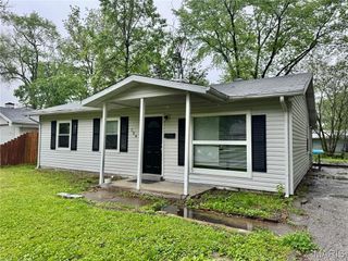 124 Saint James Lane, Cahokia, IL 62206