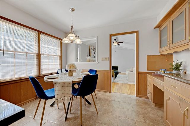 10339 Sagamore Road, Leawood, KS 66206
