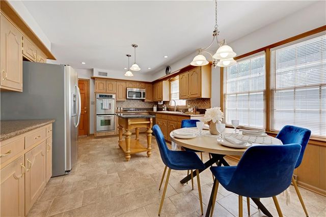 10339 Sagamore Road, Leawood, KS 66206