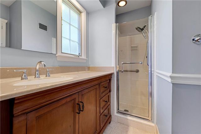 10339 Sagamore Road, Leawood, KS 66206