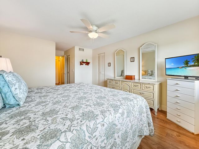 8 Colonial Club Drive 303, Boynton Beach, FL 33435