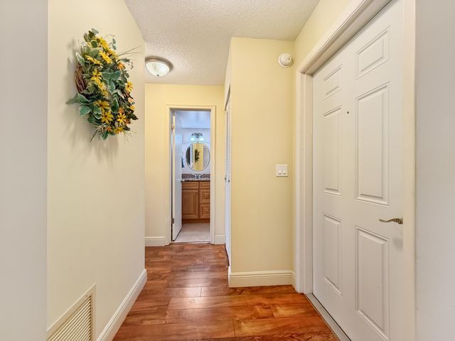 8 Colonial Club Drive 303, Boynton Beach, FL 33435