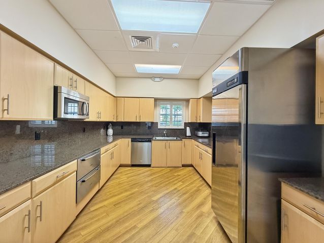 8 Colonial Club Drive 303, Boynton Beach, FL 33435