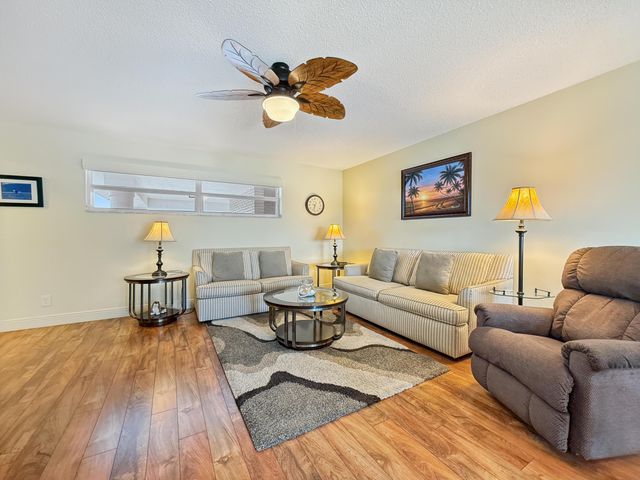 8 Colonial Club Drive 303, Boynton Beach, FL 33435