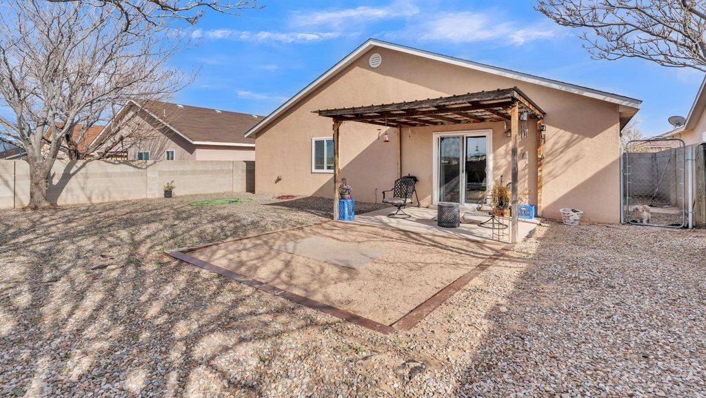 Image 26 of property listing at 10632 Arabella Drive NW, Albuquerque, NM 87114