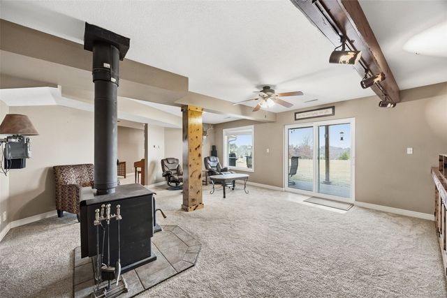 301 Lake View Drive NE, Solon, IA 52333