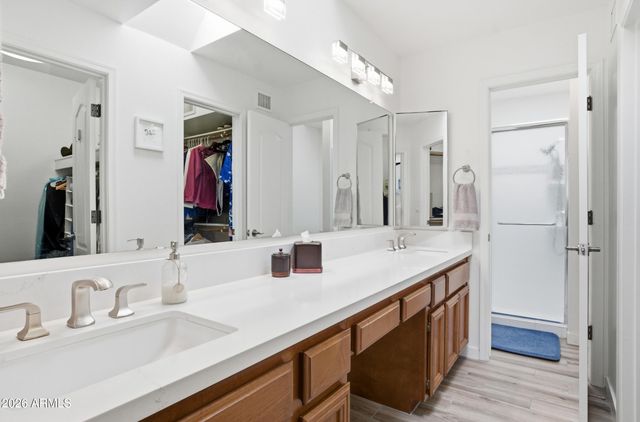 1015 E BECKER Lane, Phoenix, AZ 85020