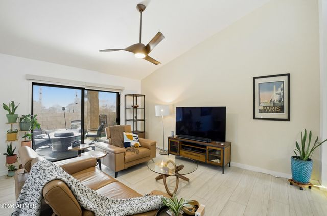 1015 E BECKER Lane, Phoenix, AZ 85020