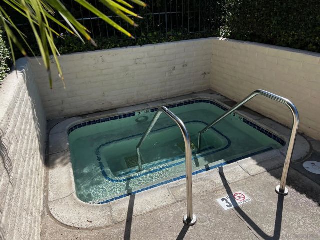 4881 Collwood Blvd B, San Diego, CA 92115