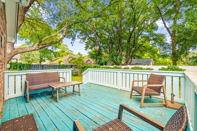 1488 Bessent Ave., Little River, SC 29566