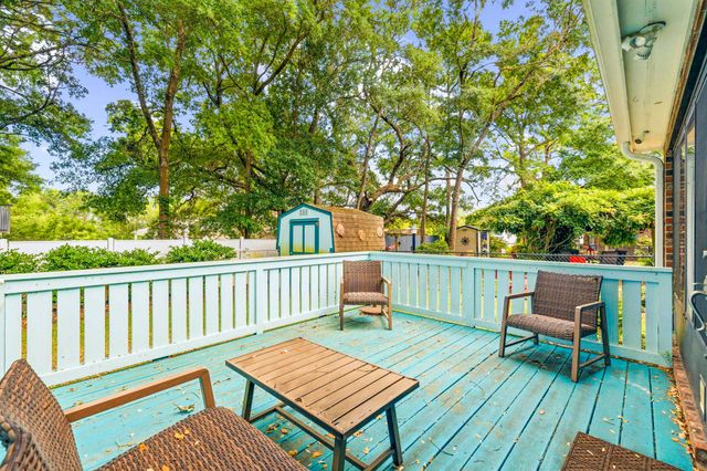 1488 Bessent Ave., Little River, SC 29566