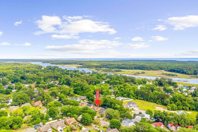 1488 Bessent Ave., Little River, SC 29566