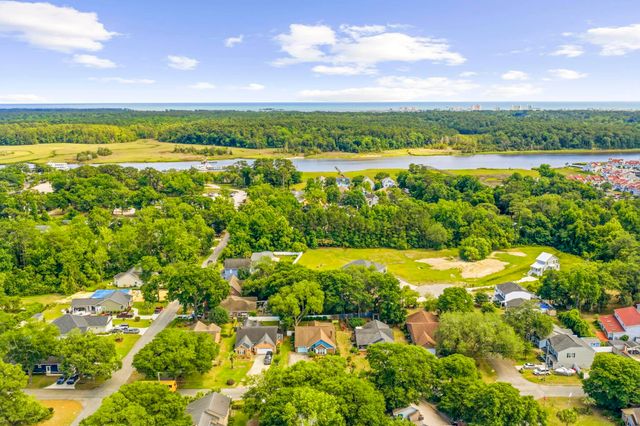 1488 Bessent Ave., Little River, SC 29566
