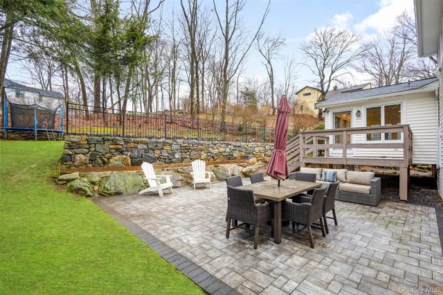 8 Valentine Road, Briarcliff Manor, NY 10510