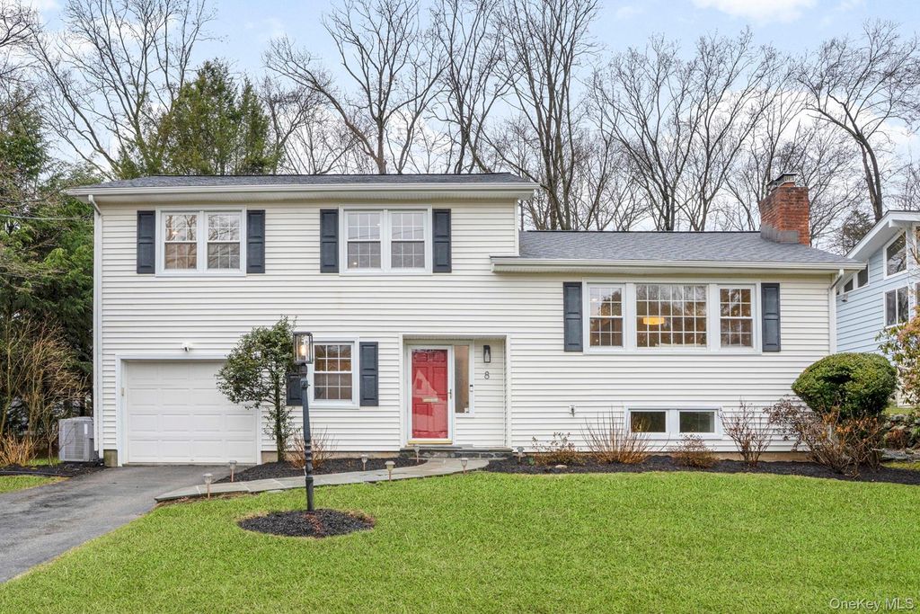 8 Valentine Road, Briarcliff Manor, NY 10510