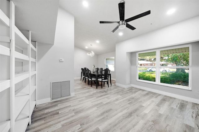 13536 LAKE MAGDALENE DRIVE, Tampa, FL 33613