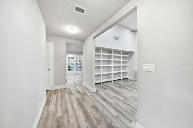 13536 LAKE MAGDALENE DRIVE, Tampa, FL 33613