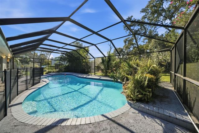 13536 LAKE MAGDALENE DRIVE, Tampa, FL 33613
