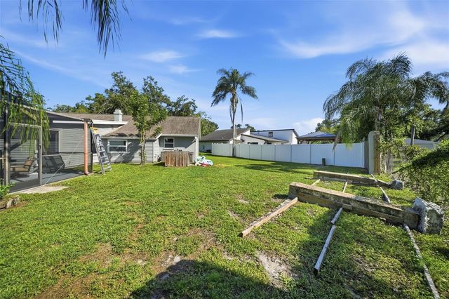 13536 LAKE MAGDALENE DRIVE, Tampa, FL 33613