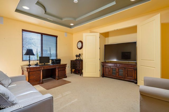 2708 W Lambert Lane, Oro Valley, AZ 85742