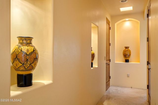 2708 W Lambert Lane, Oro Valley, AZ 85742