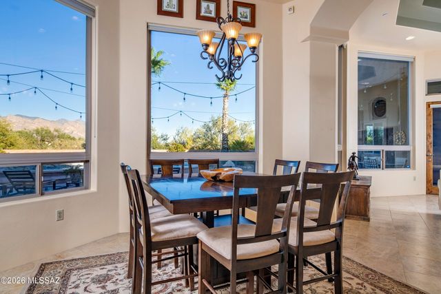 2708 W Lambert Lane, Oro Valley, AZ 85742