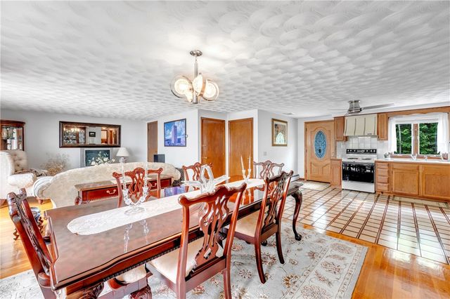 1463 Broadway Way, East Providence, RI 02914