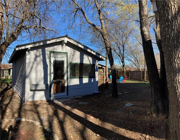 2205 Winchester DR, Georgetown, TX 78626